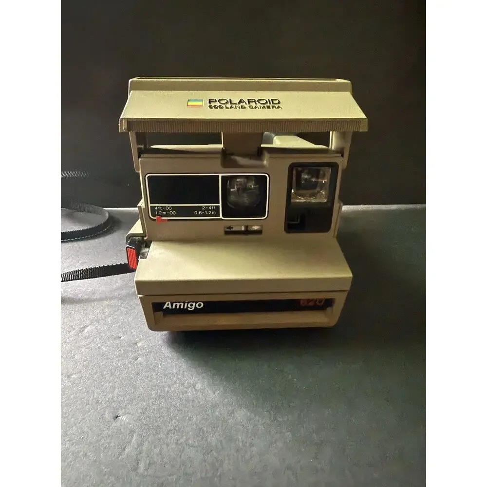 Vintage Polaroid 600 Land Camera Amigo 620 Tan Untested